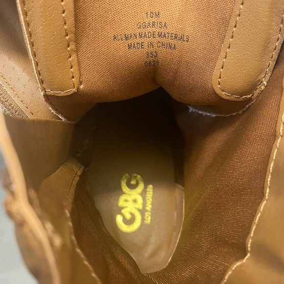 ****GUESS BOOTS!**** - Picture 6 of 7